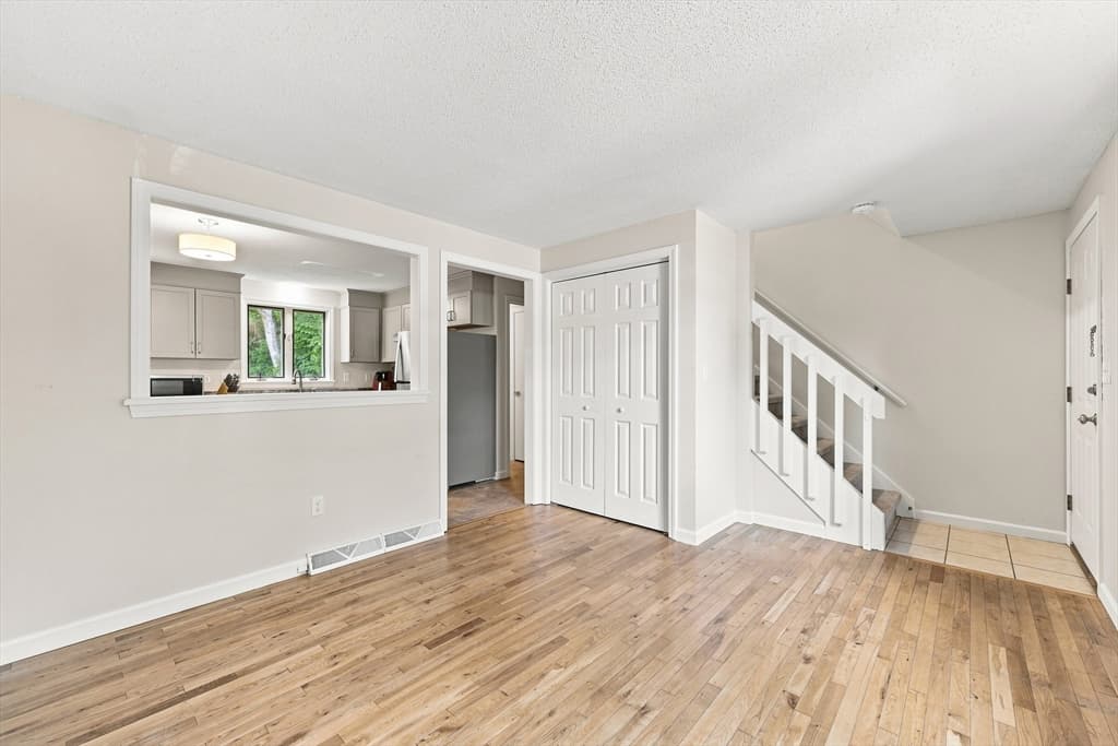 720 Russell Rd # C, Westfield MA 01085 photo 7