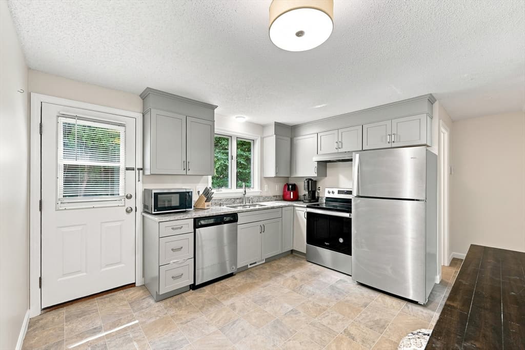 720 Russell Rd # C, Westfield MA 01085 photo 10