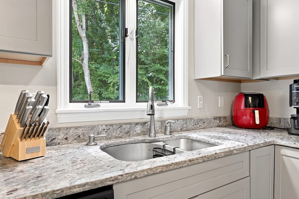 720 Russell Rd # C, Westfield MA 01085 photo 14