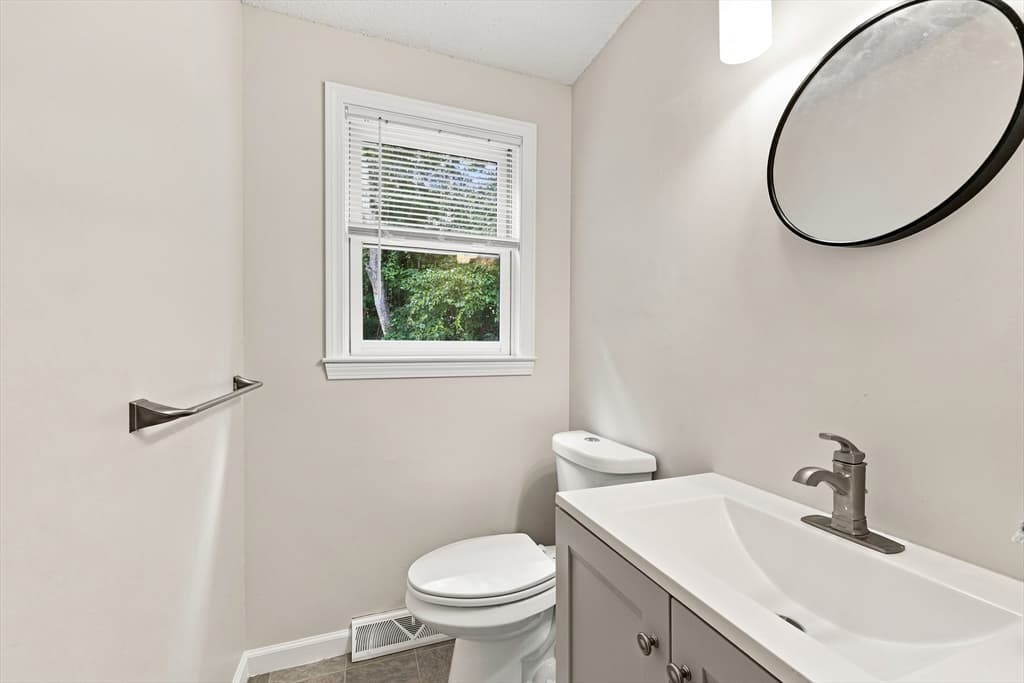 720 Russell Rd # C, Westfield MA 01085 photo 21