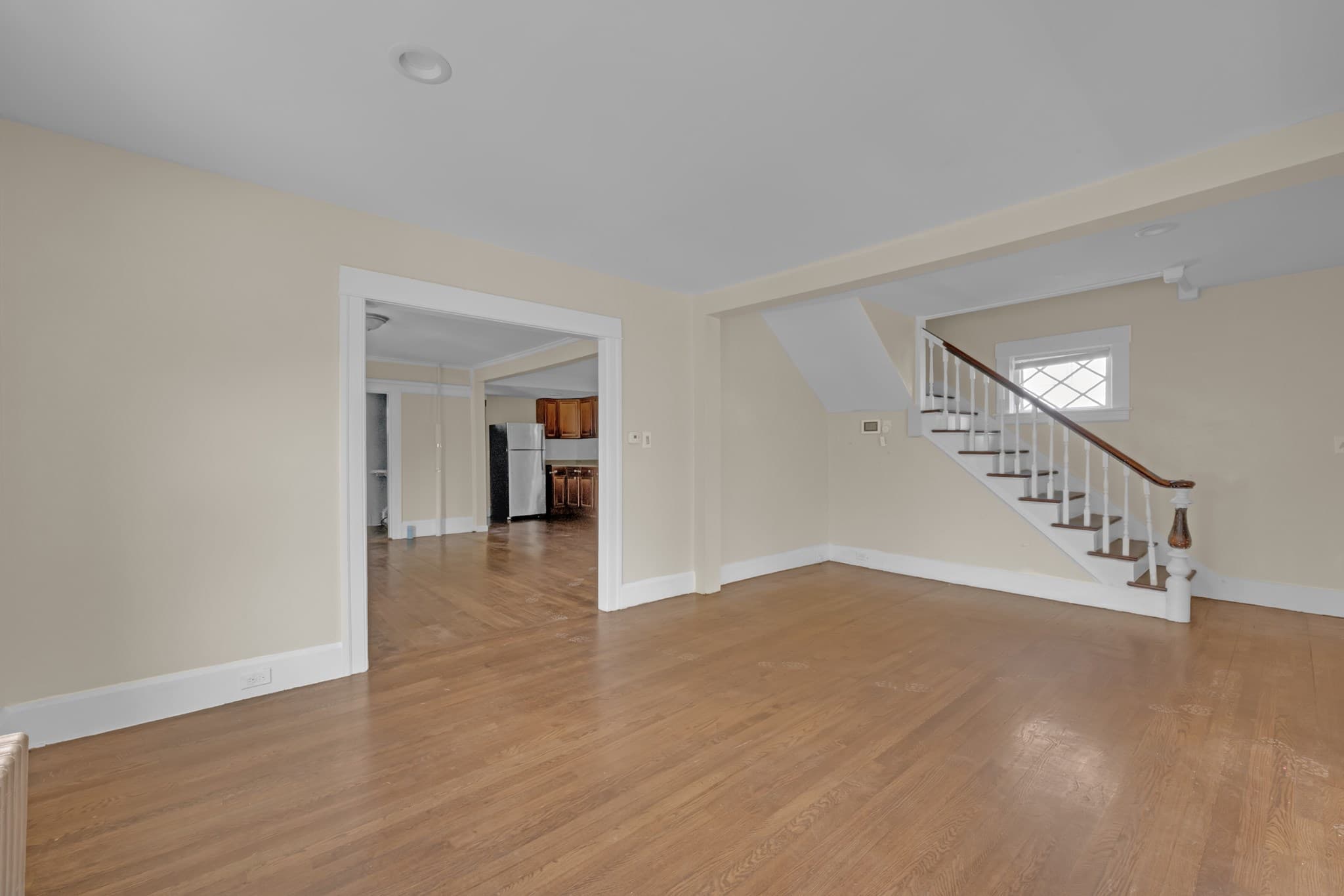 Single Family Residence at 139 Endicott St, Worcester MA 01610, photo 10 of 21