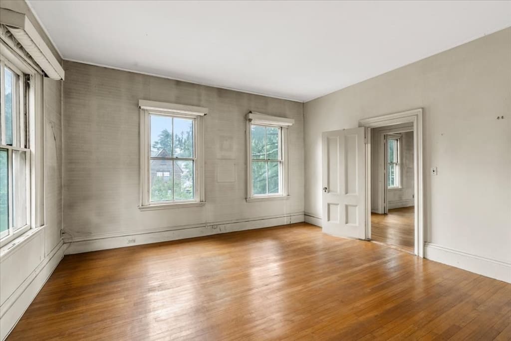 40 Columbus St, Newton MA 02461 photo 17