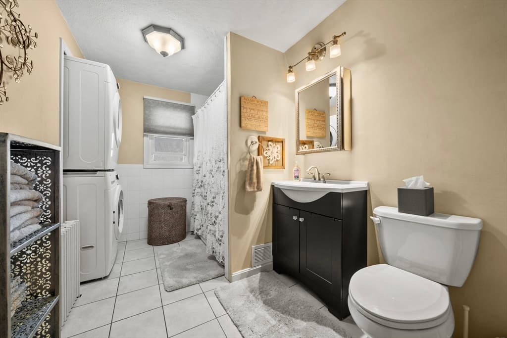254-256 E Eagle St, Boston MA 02128 photo 16