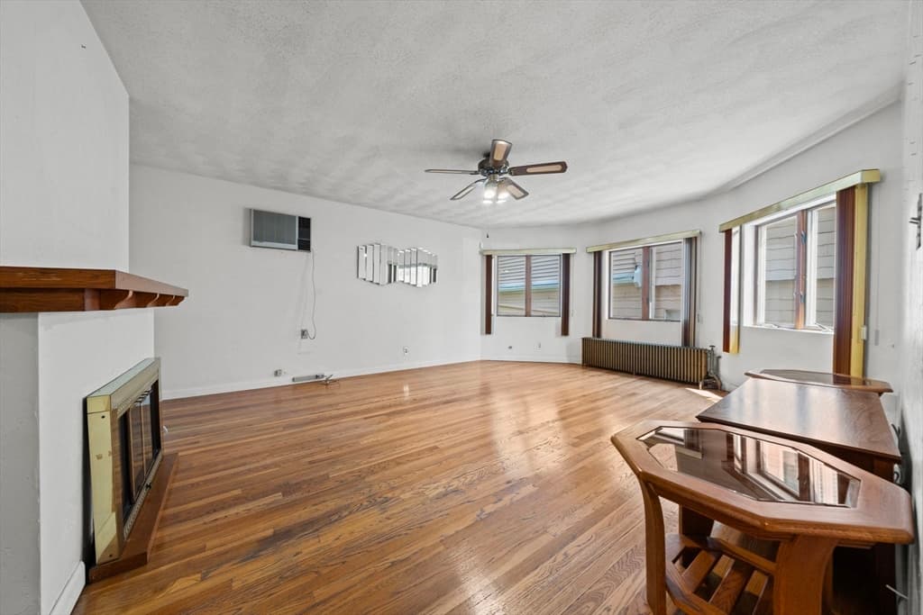 254-256 E Eagle St, Boston MA 02128 photo 36