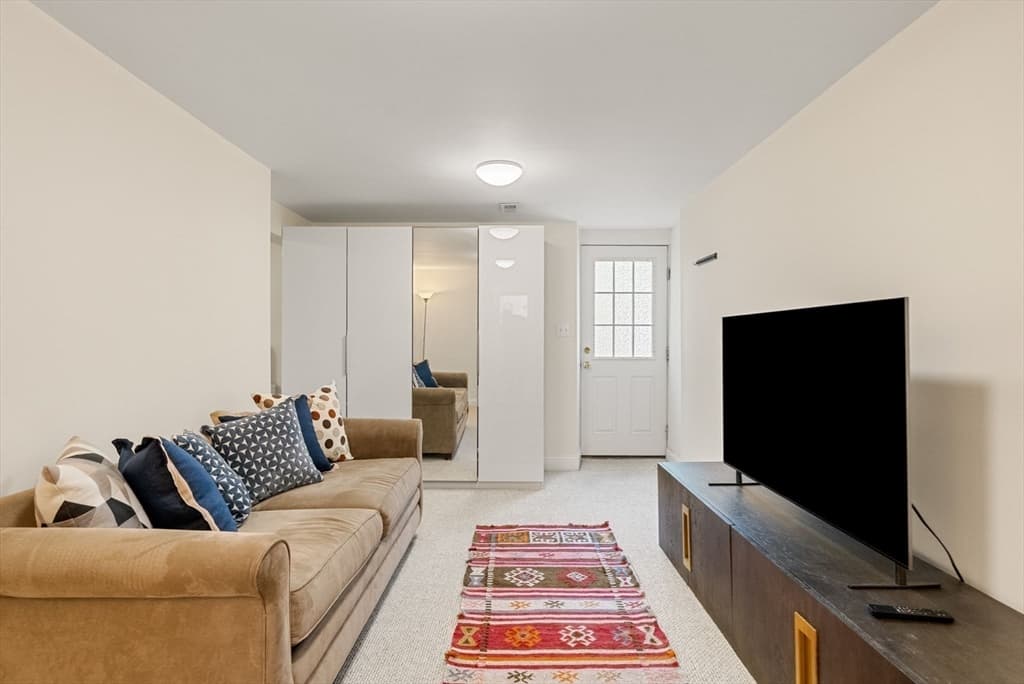 40 Ansonia Road, Boston MA 02132 photo 27