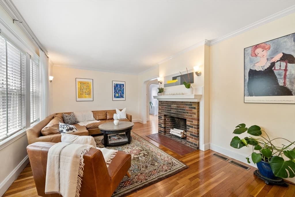 40 Ansonia Road, Boston MA 02132 photo 2