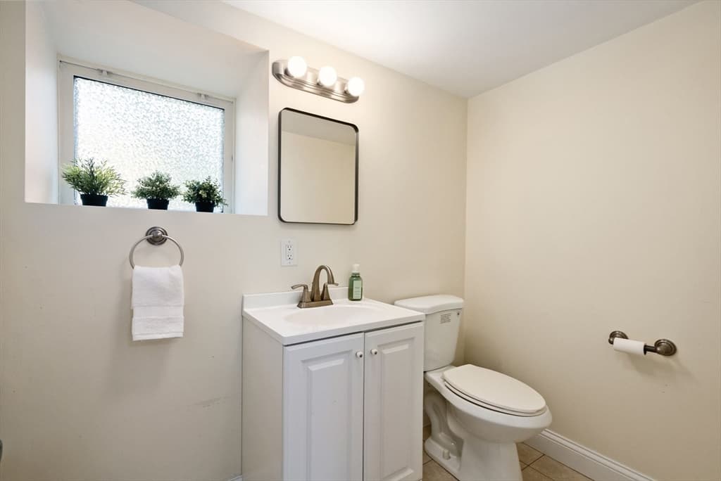 40 Ansonia Road, Boston MA 02132 photo 32