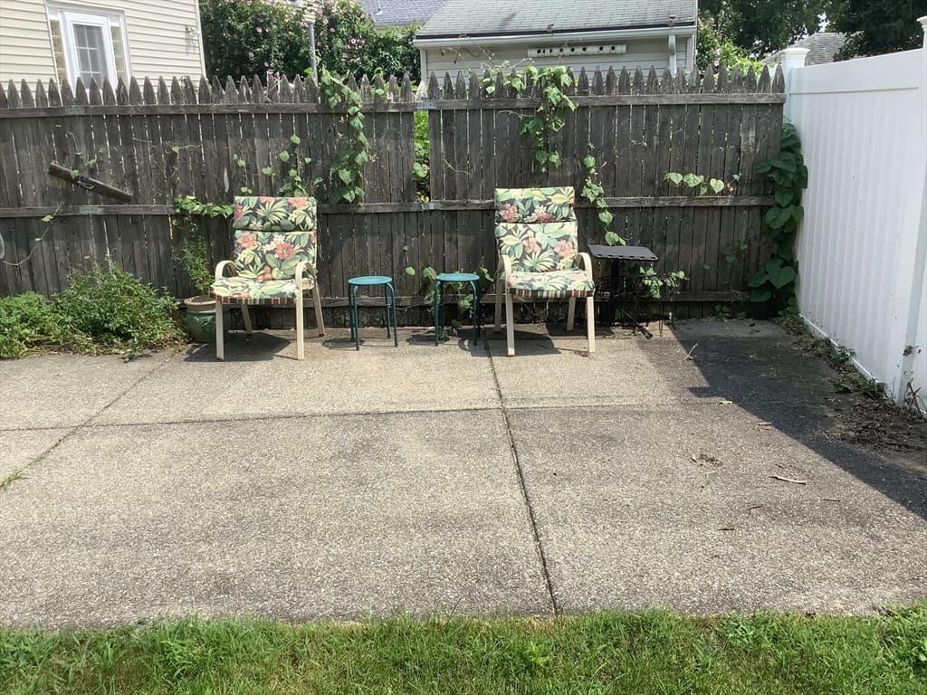 28 Gosnold St, New Bedford MA 02740 photo 17
