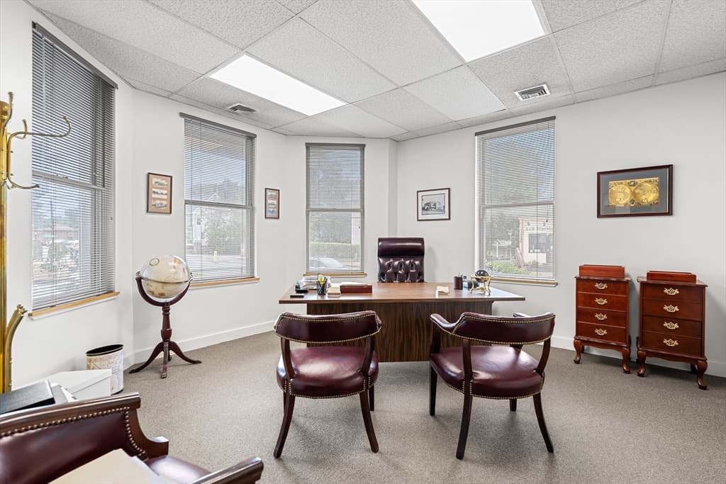 1074 Massachusetts Ave, Arlington MA 02476 photo 8