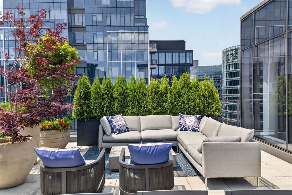 135 Seaport Blvd # 2007, Boston MA 02210