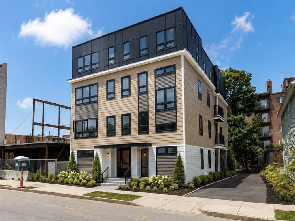 820 Hyde Park Ave. # 202, Boston MA 02136