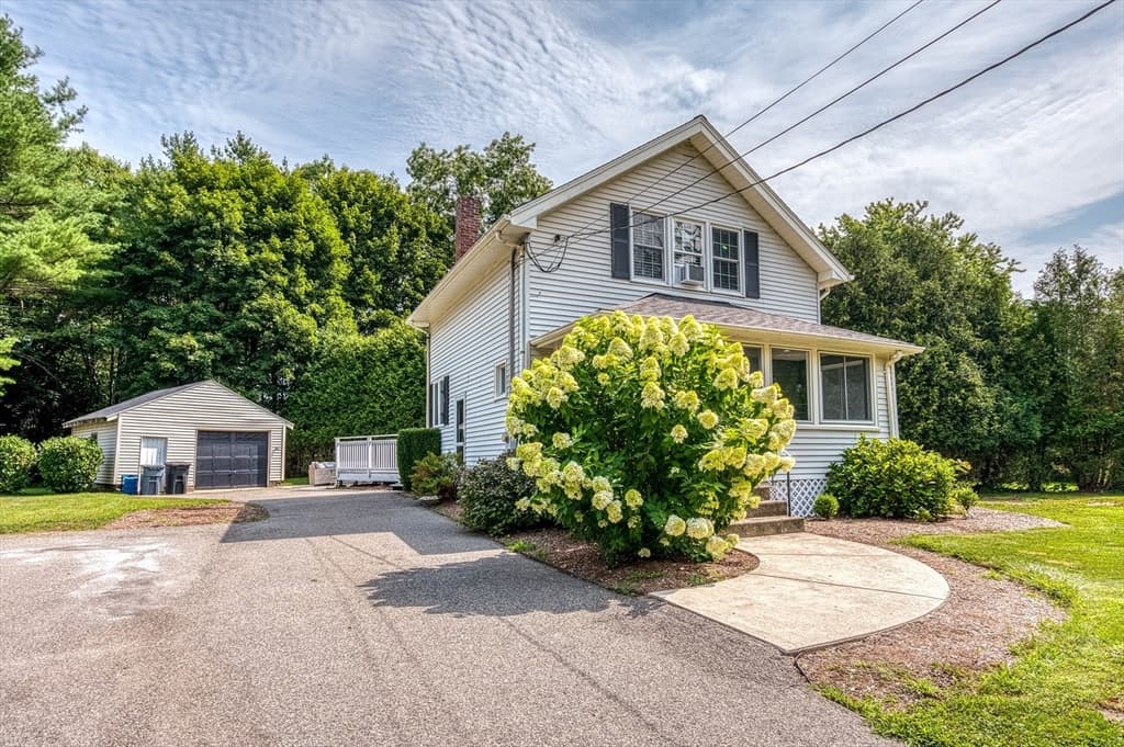 85 Lincoln Rd, Walpole MA 02081 photo 2