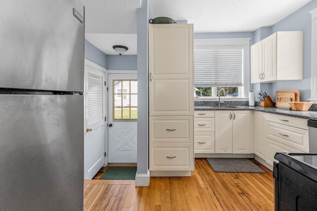 85 Lincoln Rd, Walpole MA 02081 photo 13