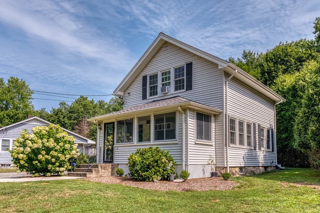 85 Lincoln Rd, Walpole MA 02081 photo 3