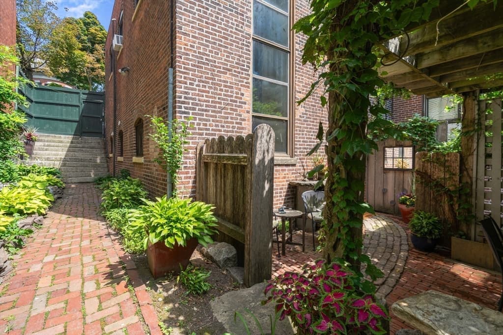 8 Dartmouth Street # 5, Boston MA 02116 photo 13