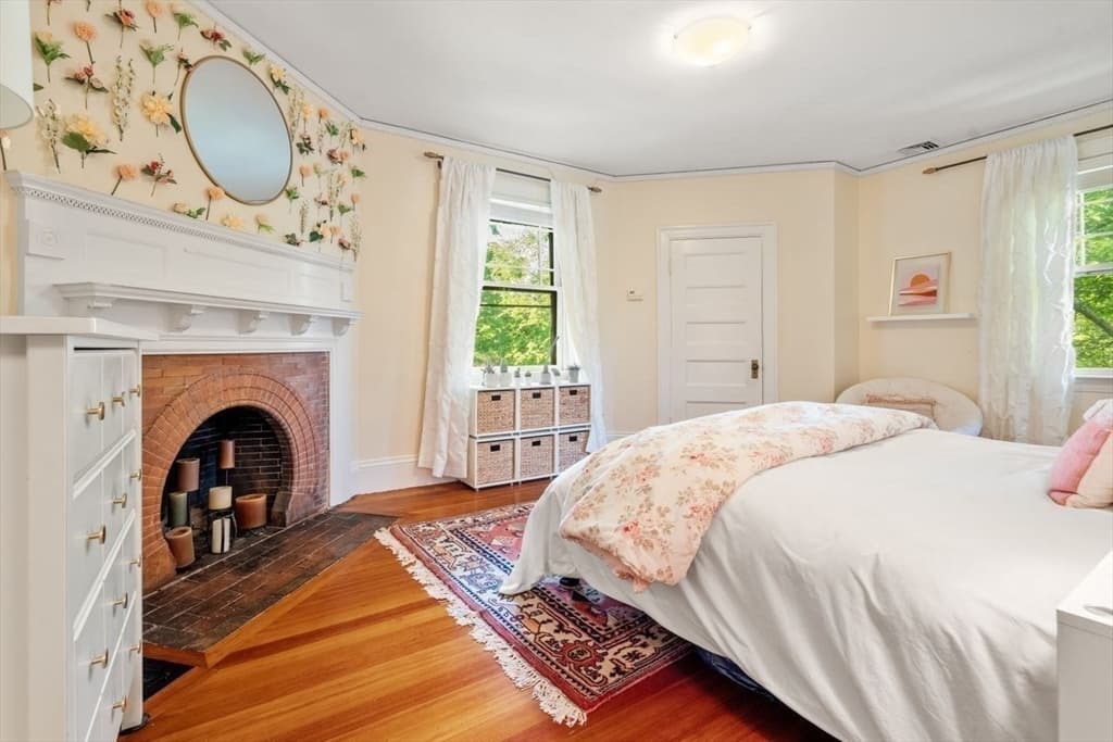 292 Clinton Rd, Brookline MA 02445 photo 17