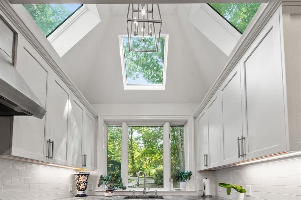 292 Clinton Rd, Brookline MA 02445 photo 14