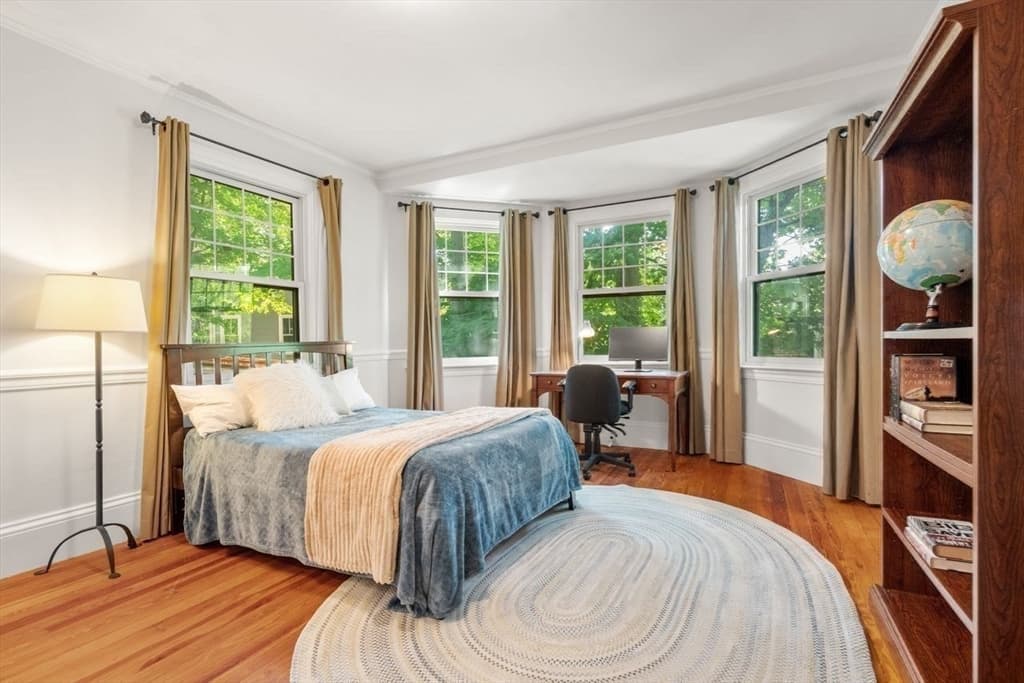 292 Clinton Rd, Brookline MA 02445 photo 21