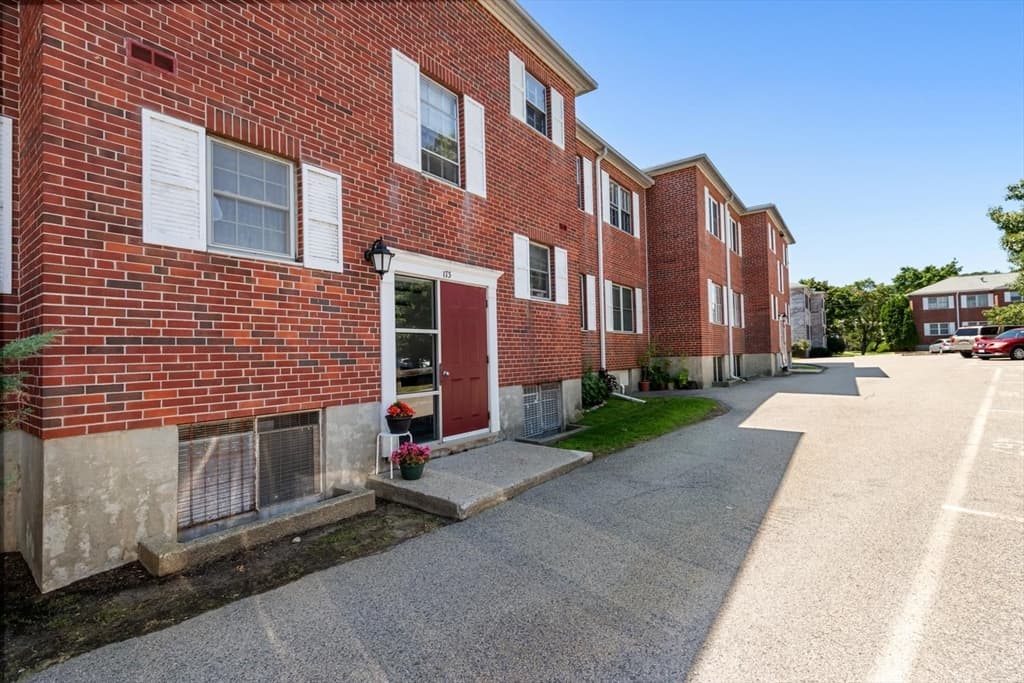 173 Lake Shore Rd # 3, Boston MA 02135 photo 7