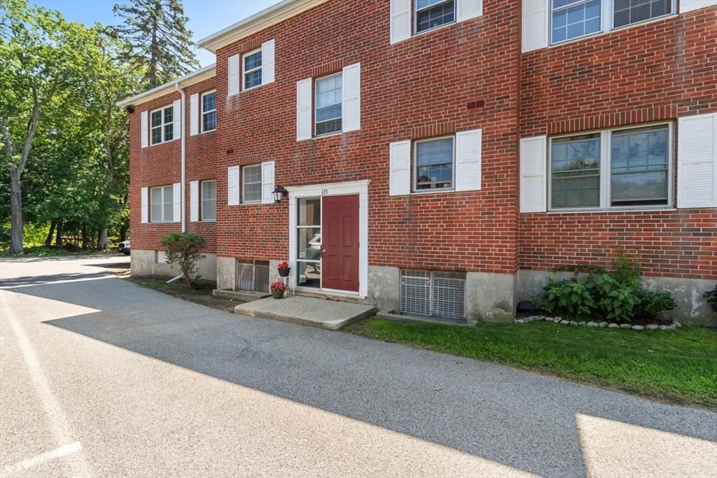 173 Lake Shore Rd # 3, Boston MA 02135 photo 37