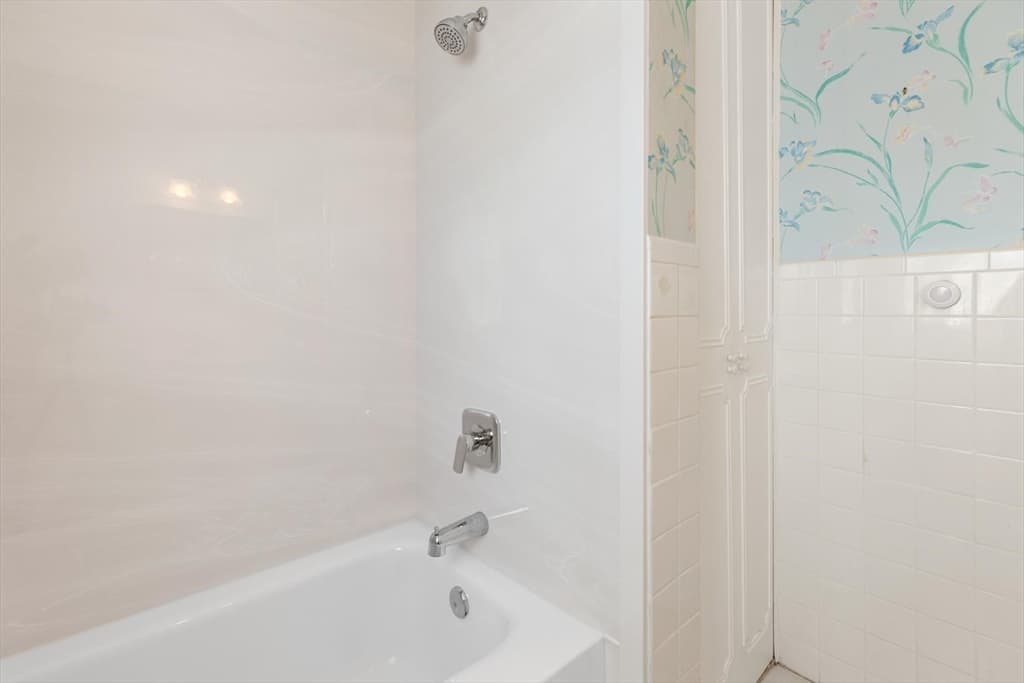 173 Lake Shore Rd # 3, Boston MA 02135 photo 31