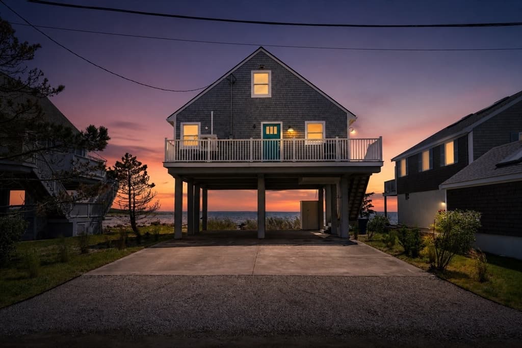 4 Union Ave, Mattapoisett MA 02739 photo 2