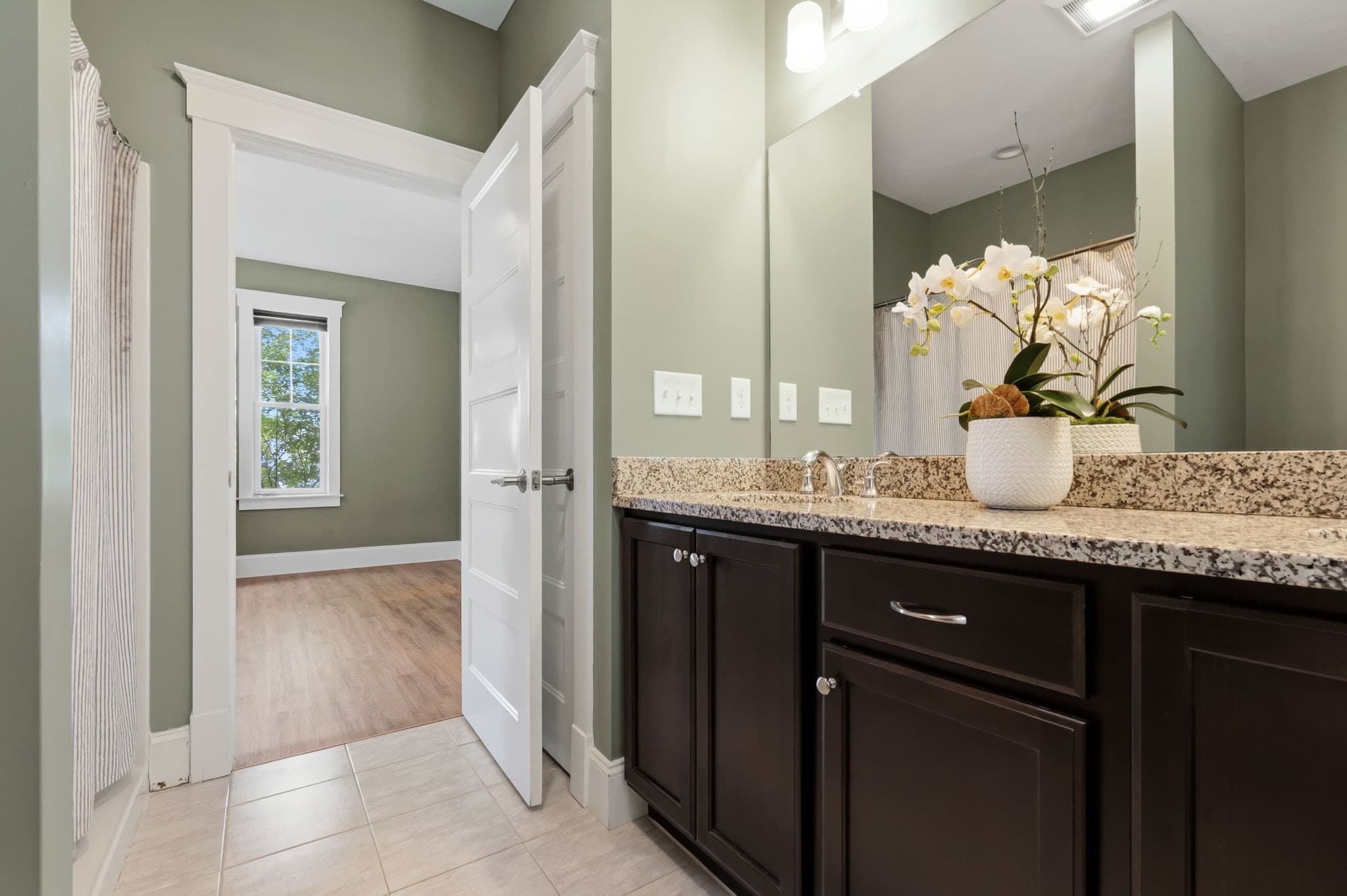 Condominium at 28 Follinsbee Ln # 28, West Newbury MA 01985, West Newbury, photo 8 of 42