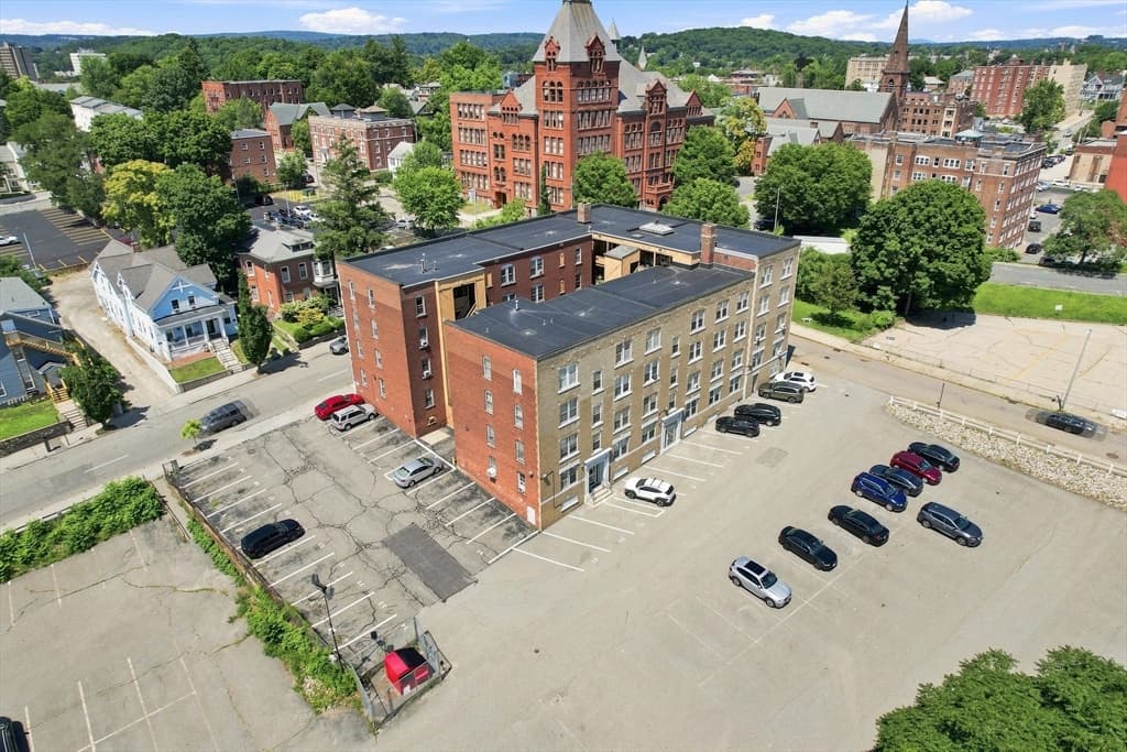 41 Chatham St # 5, Worcester MA 01609 photo 4