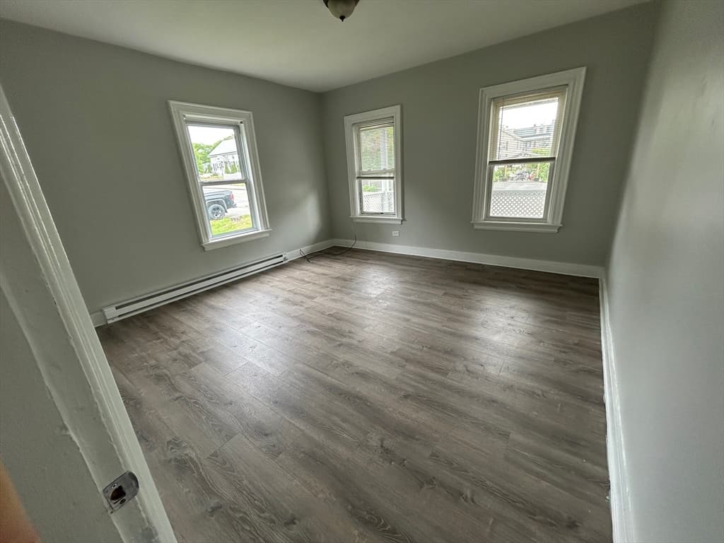 89 Mill St, Worcester MA 01603 photo 5