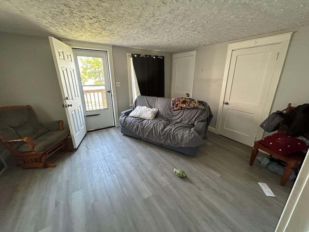 89 Mill St, Worcester MA 01603 photo 9