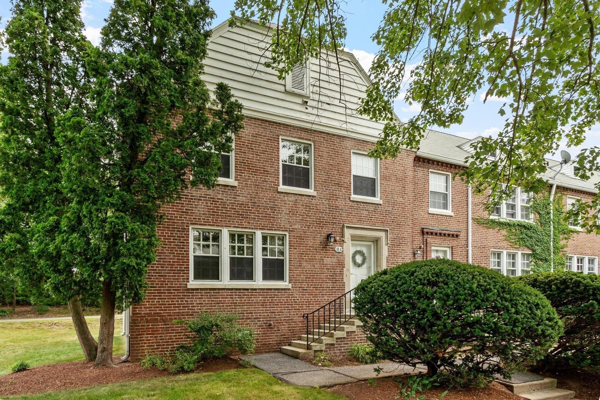 Condominium at 18 Bates # A, Devens MA 01432, photo 2 of 34