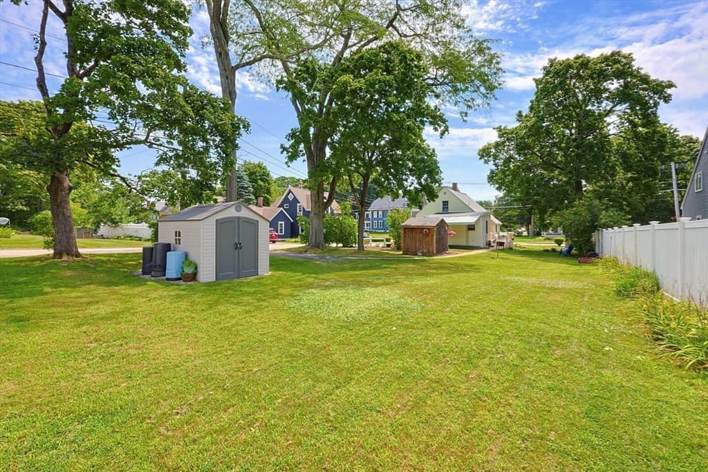 98 Pleasant St, Franklin MA 02038 photo 28