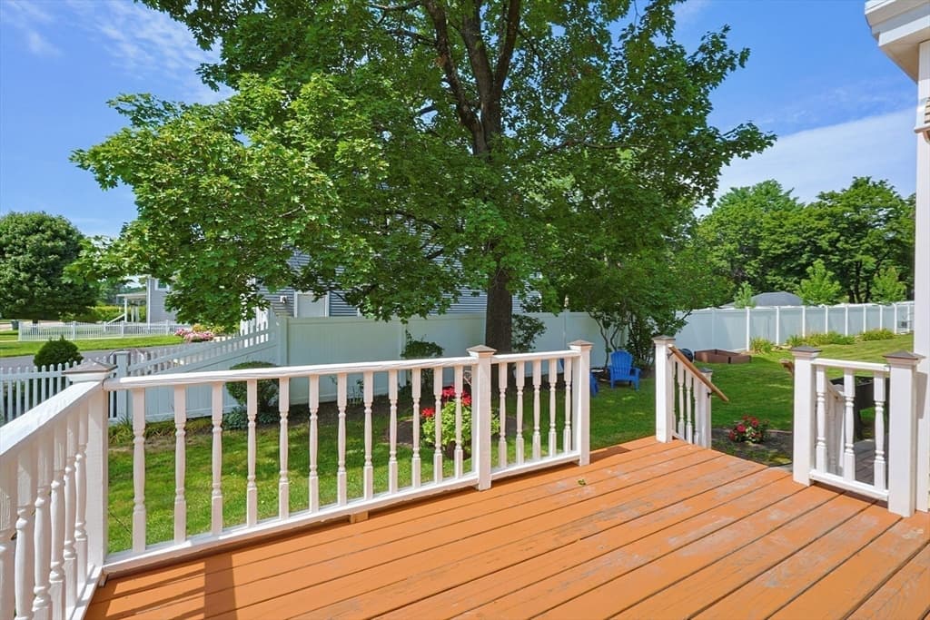 98 Pleasant St, Franklin MA 02038 photo 25