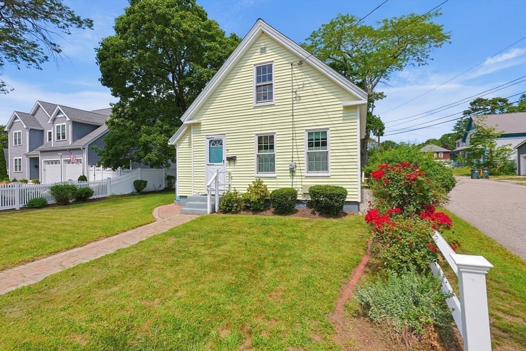 98 Pleasant St, Franklin MA 02038 photo 21
