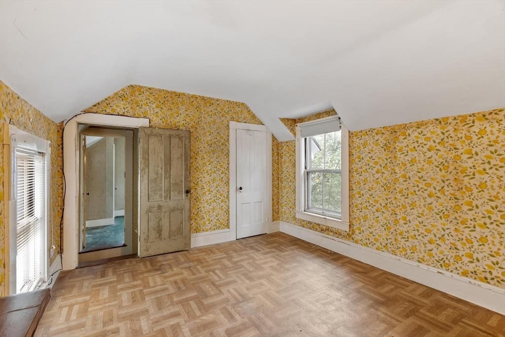 160 Hampshire St, Lowell MA 01850 photo 22