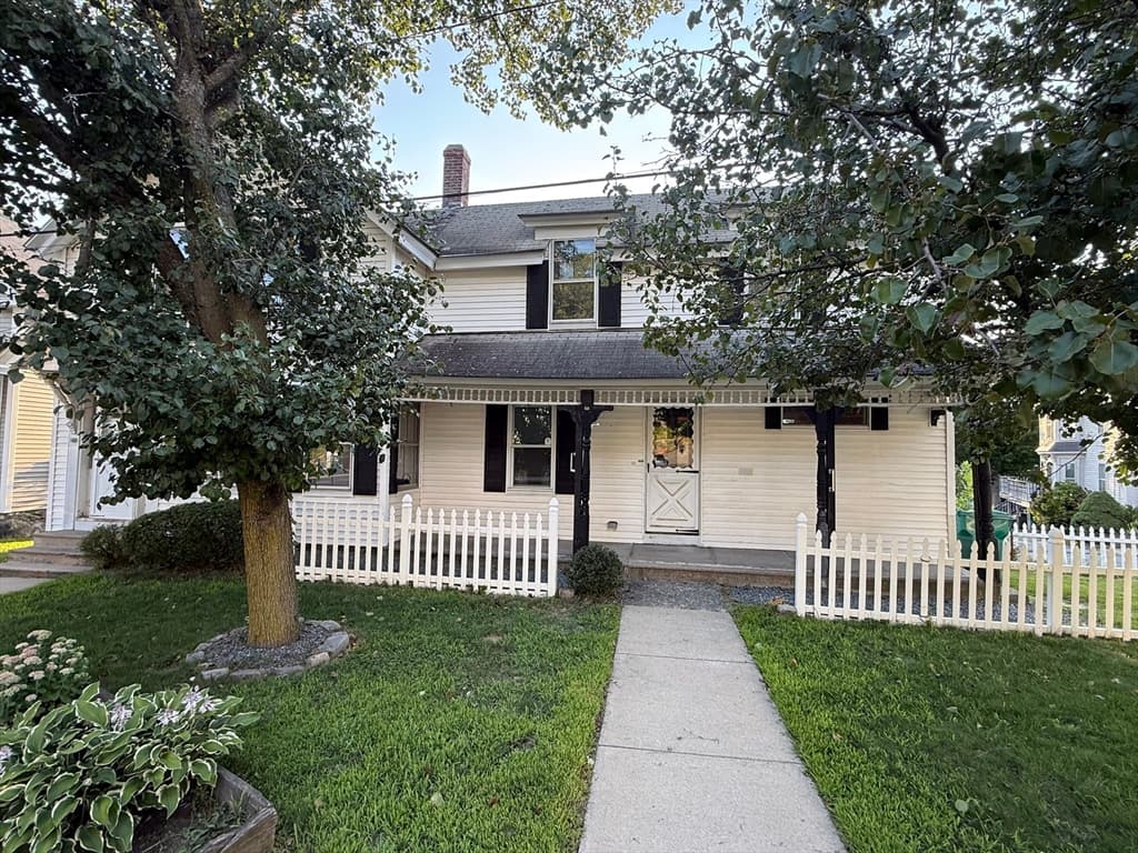 160 Hampshire St, Lowell MA 01850