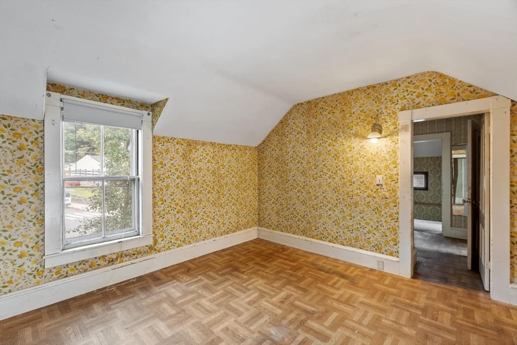 160 Hampshire St, Lowell MA 01850 photo 20