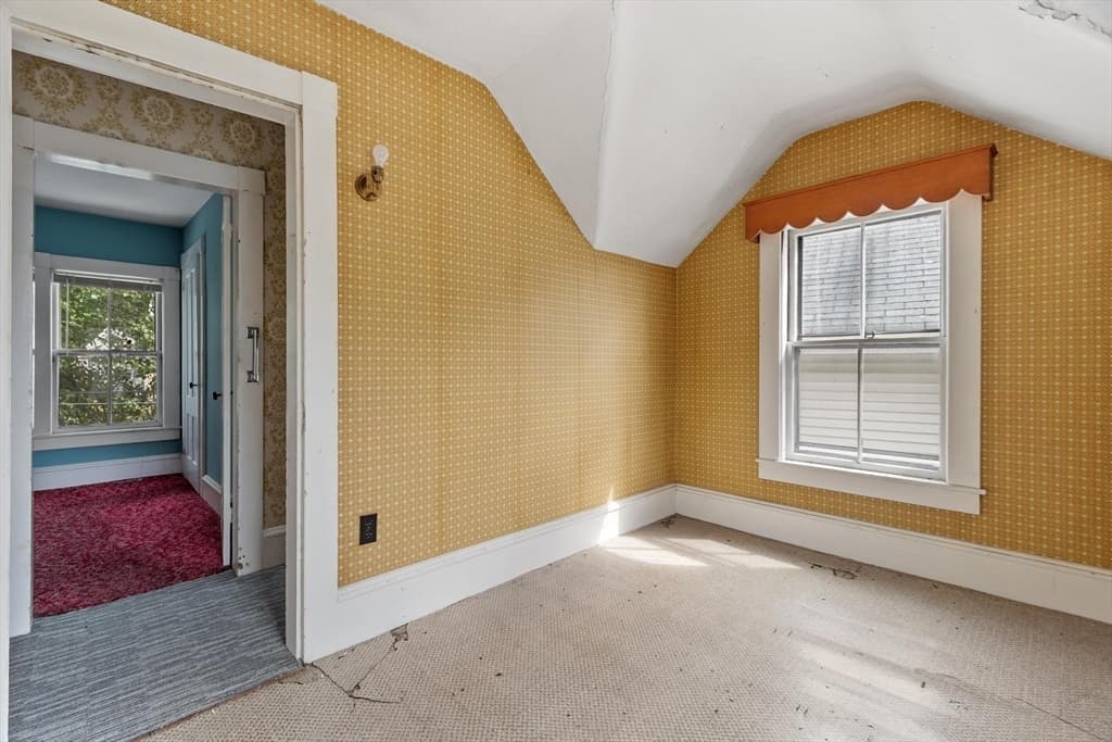 160 Hampshire St, Lowell MA 01850 photo 24