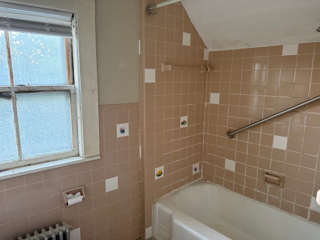 160 Hampshire St, Lowell MA 01850 photo 14