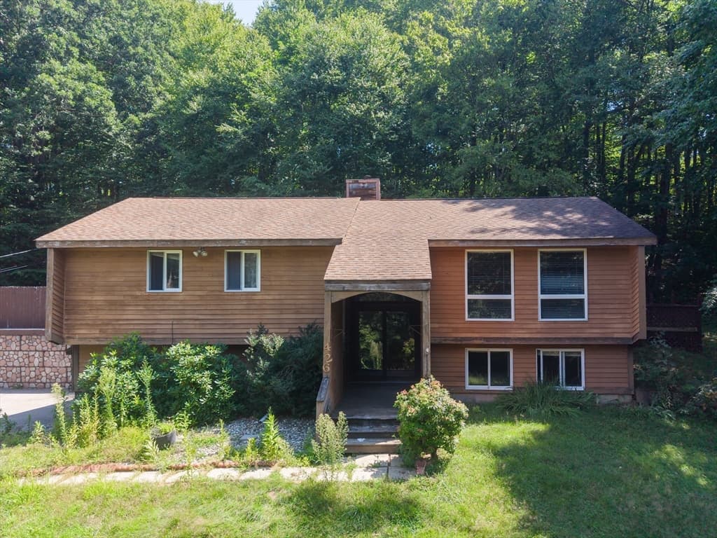 426 Cronin Rd, Warren MA 01585