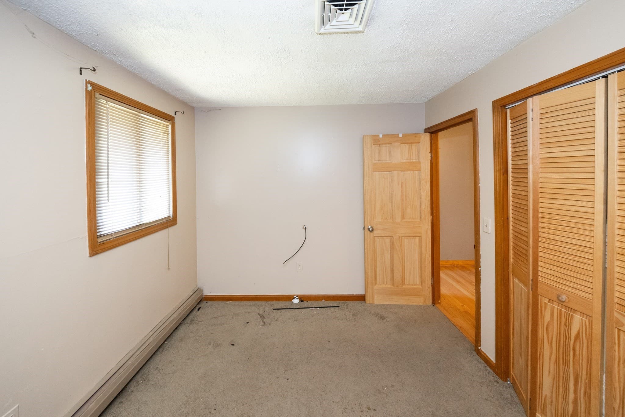 Single Family Residence at 426 Cronin Rd, Warren MA 01585, Warren, photo 14 of 27