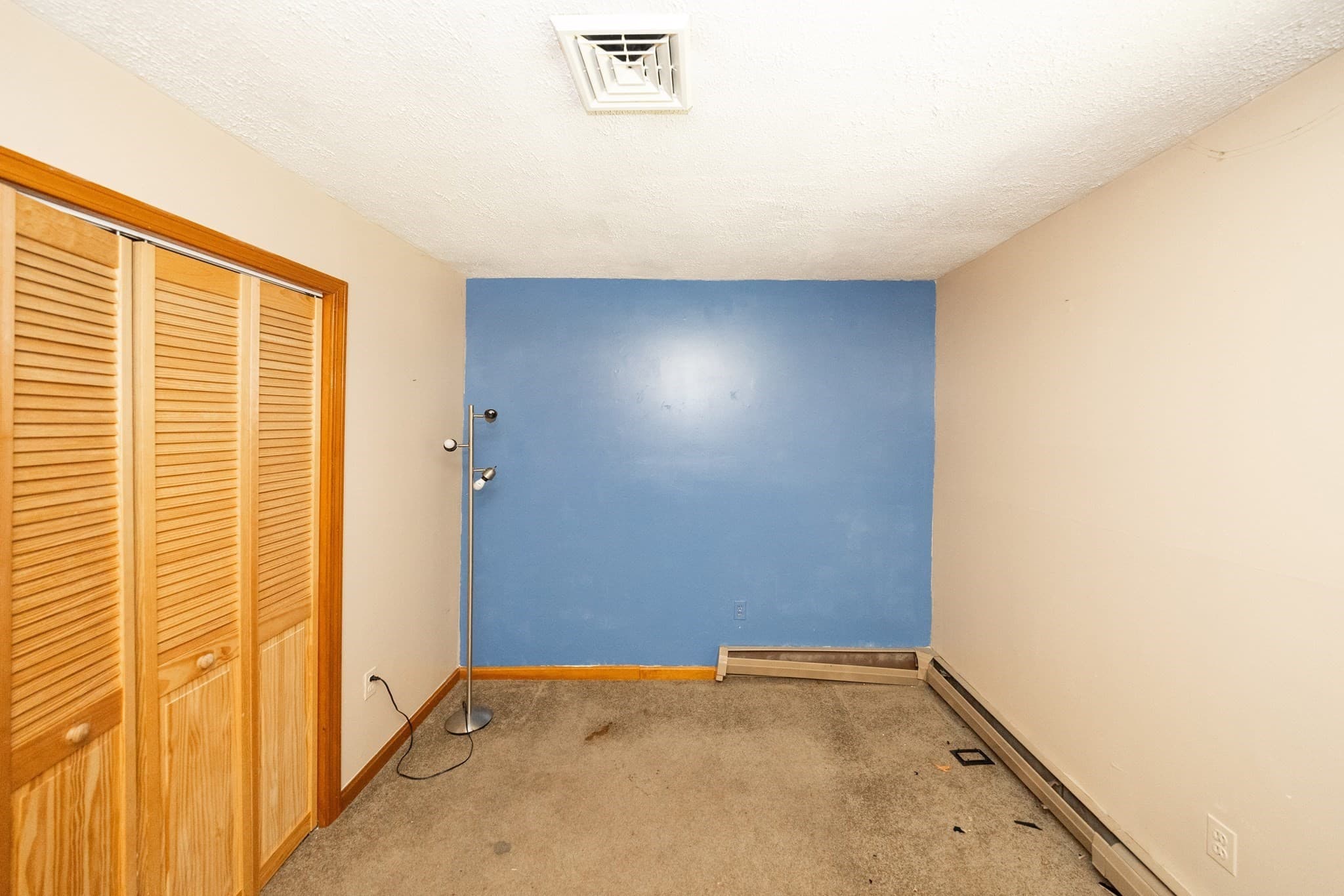 Single Family Residence at 426 Cronin Rd, Warren MA 01585, Warren, photo 11 of 27
