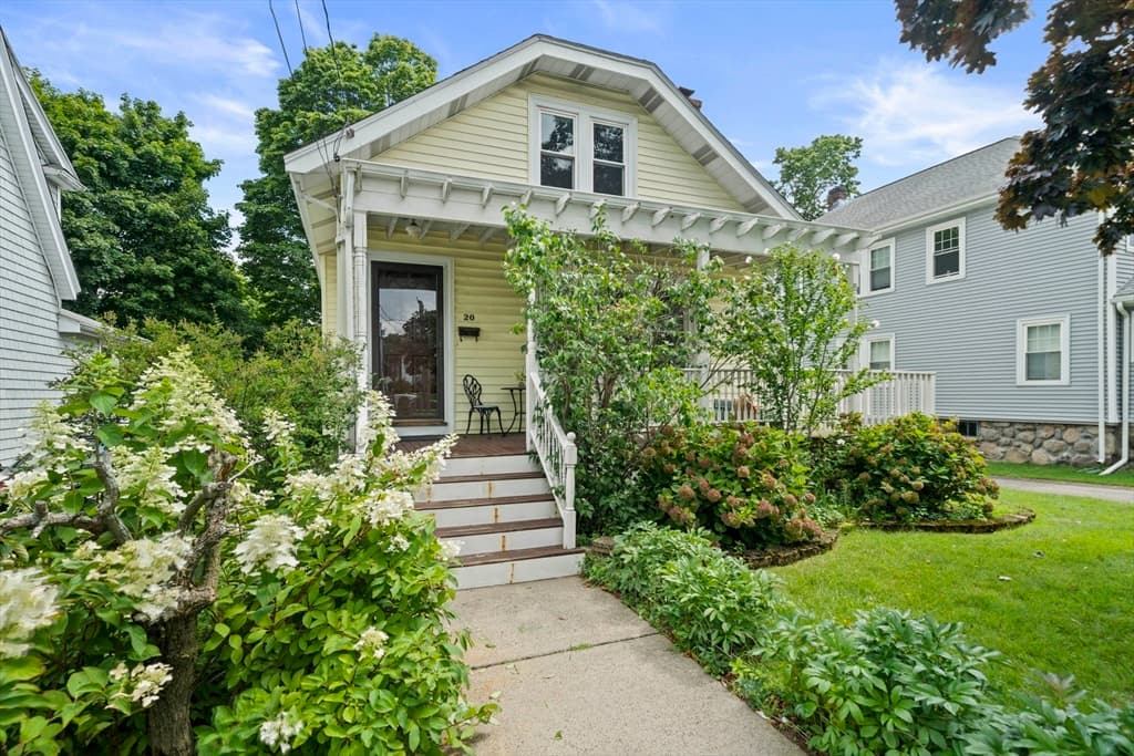 20 Fairbanks Rd, Milton MA 02186
