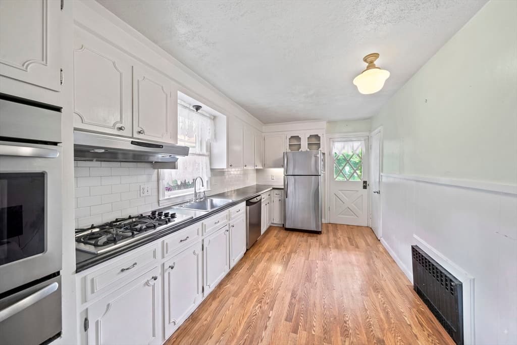 20 Fairbanks Rd, Milton MA 02186 photo 9