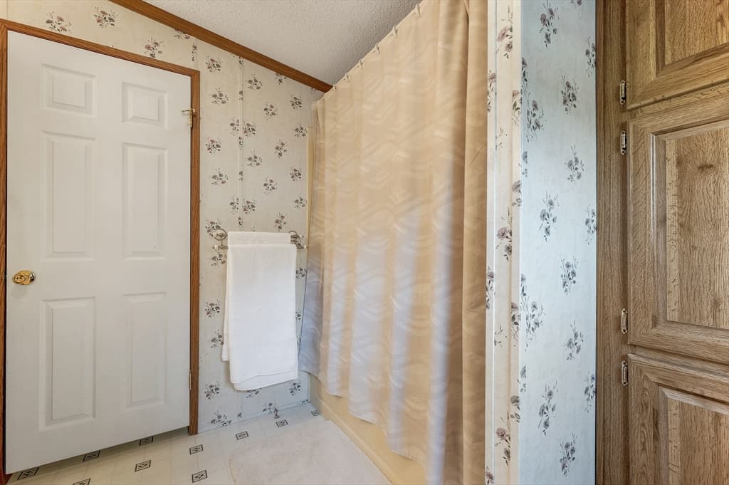 7 Cammett Drive, Raymond NH 03077 photo 20