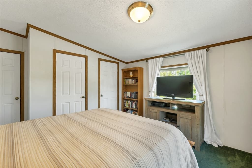 7 Cammett Drive, Raymond NH 03077 photo 24