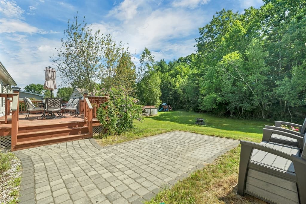 7 Cammett Drive, Raymond NH 03077 photo 33