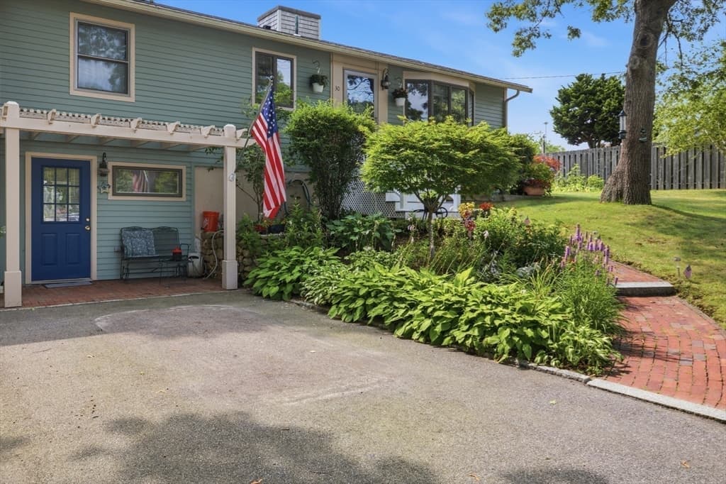 30 Crocker Rd, Falmouth MA 02536 photo 2