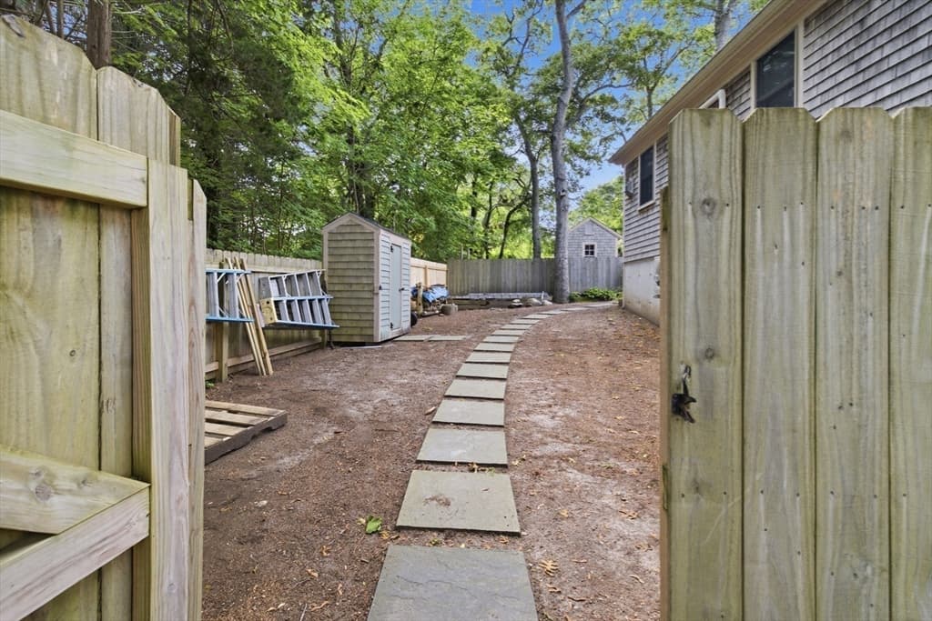 30 Crocker Rd, Falmouth MA 02536 photo 26