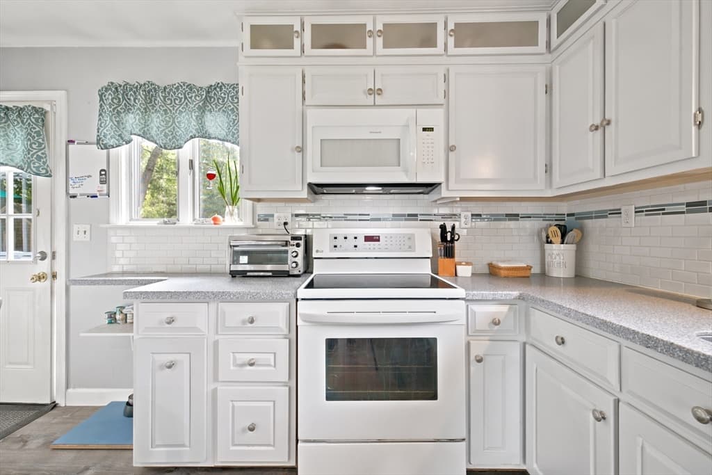 30 Crocker Rd, Falmouth MA 02536 photo 9